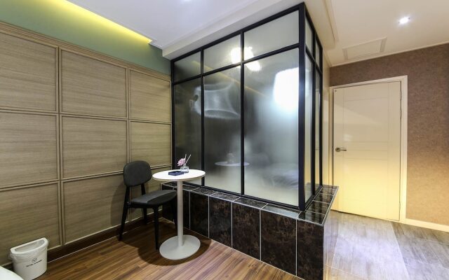Hotel Yeogieottae 1st In Gumi