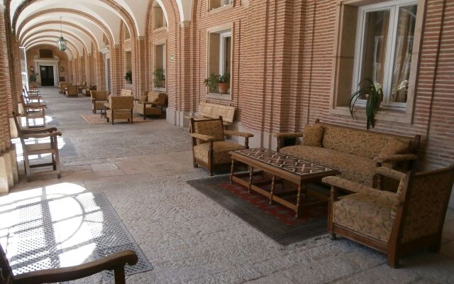 Hospedería Santa Cruz