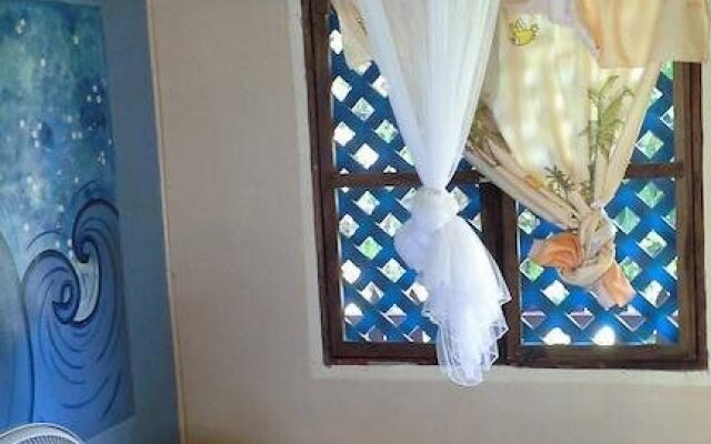 Miss Miriam Beachfront Cabins