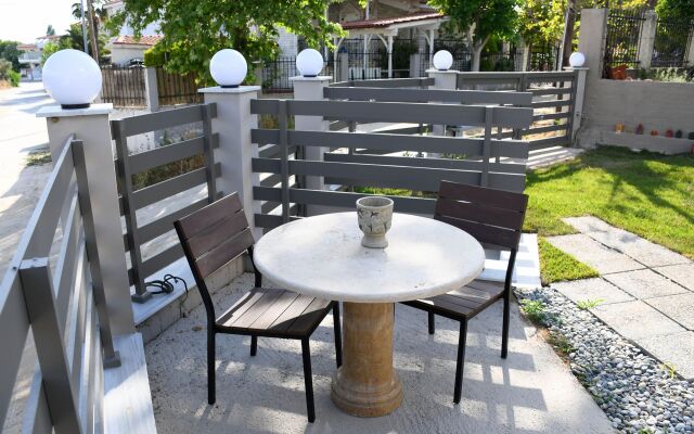 Theano Suites