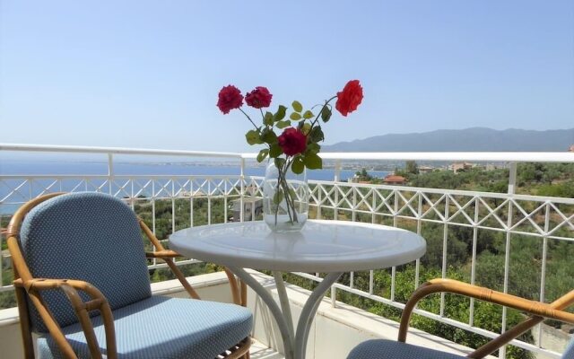 Stylish Flat Romantic Sunsets 300M To The Beach