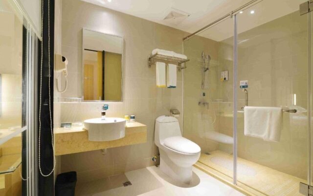 Queen Design Hotel (Qiandeng Lake Resort Guicheng Subway Station Branch)