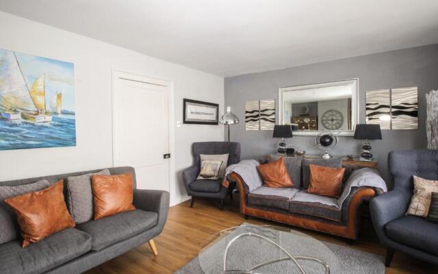 Harbourside House