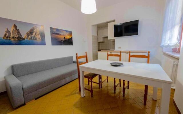 M261 - Marcelli, Trilocale Ristrutturato Con Terrazzo Vista Mare Pt