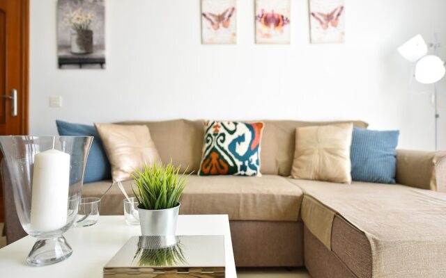 Modern and New Apartment in Arinaga Playa 2A