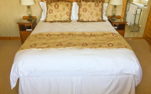 Lake House B&B