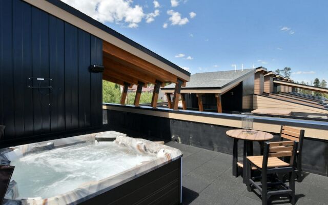 Arrow Luxury Townhomes by Winter Park Escapes