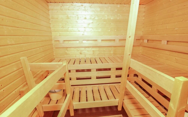 Rukan Taikavuosselin Helmi 8 a Kuusamo