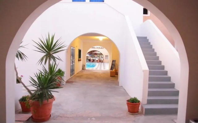 Levante Beach Hotel