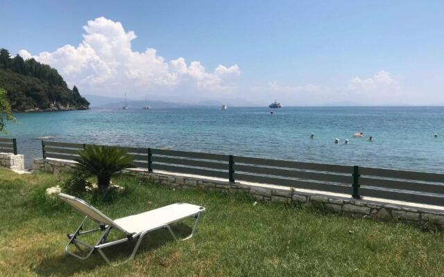 Stami's Seaside Apartment
