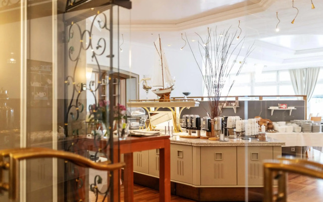 Hotel Dieksee - Collection by Ligula