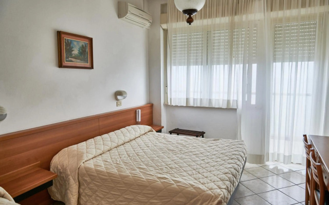 Hotel Caesar (Bed and Breakfast)