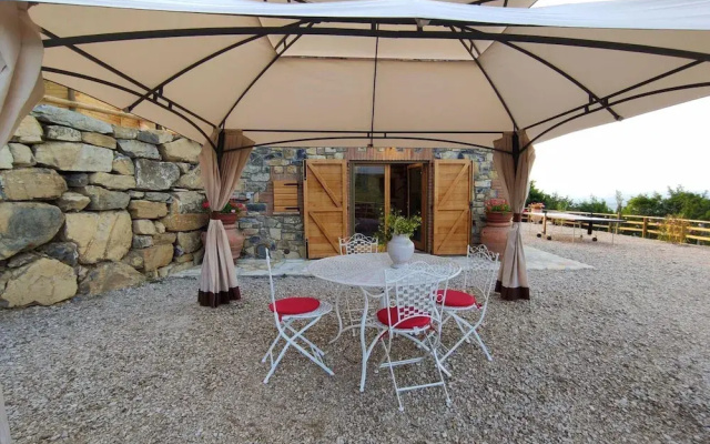 New Tuscan Villa With Pool