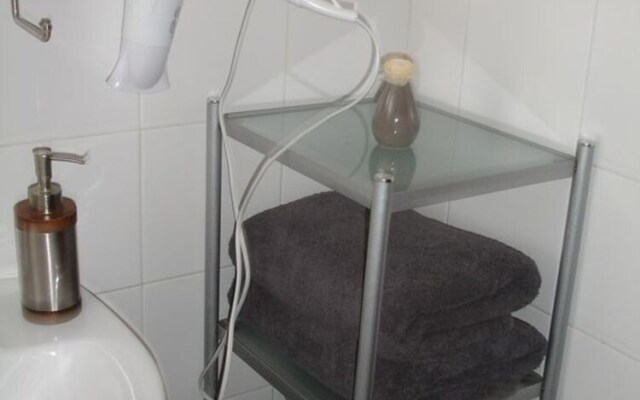 Impeccable 4-bed Apartment in Funchal