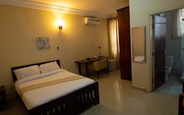 Crystal Rose Ambassador Hotel