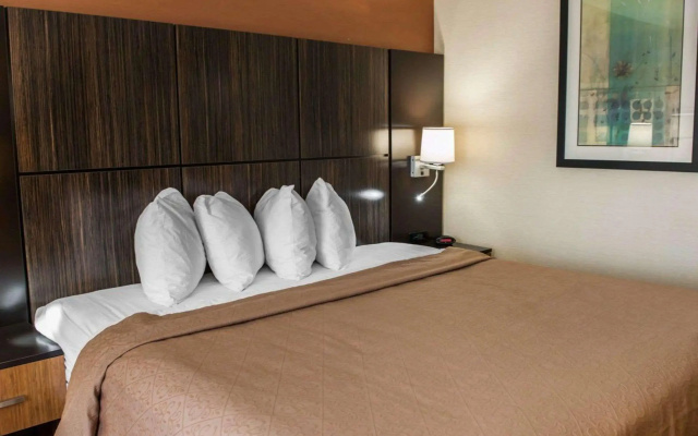 Quality Inn Franklin I-65