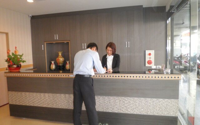 Green Park Hotel