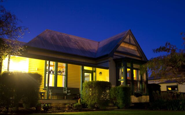 The Old Countryhouse