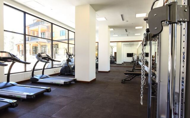 Luxury Three Bedroom  Steps From Heavenly Village Condo by RedAwning