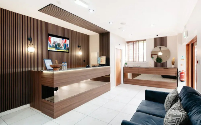Rivers Hotel