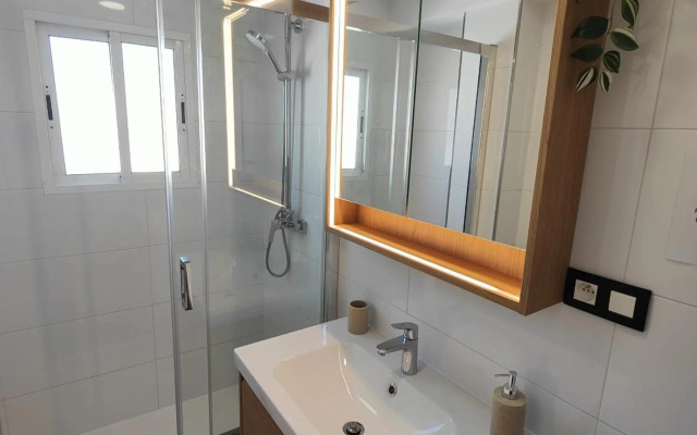 AP187 Coronado 78 - Parador