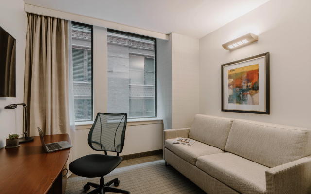 Central Loop Hotel