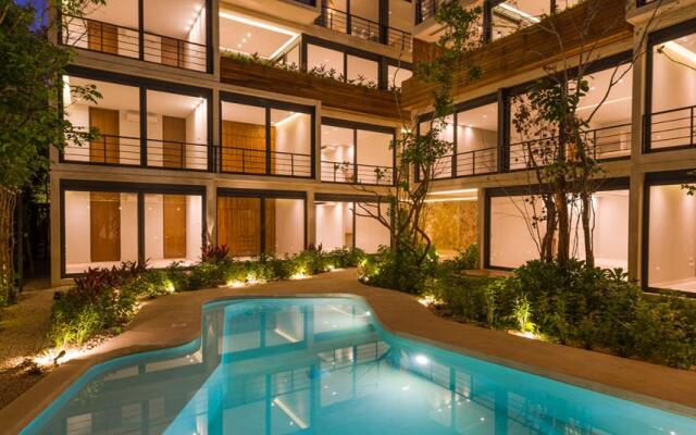 Elegant Apartment | Eco-Pool & Solarium | Speedy Wifi | Social Terrace | Concierge