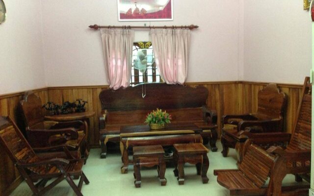 Golden Papaya Guesthouse