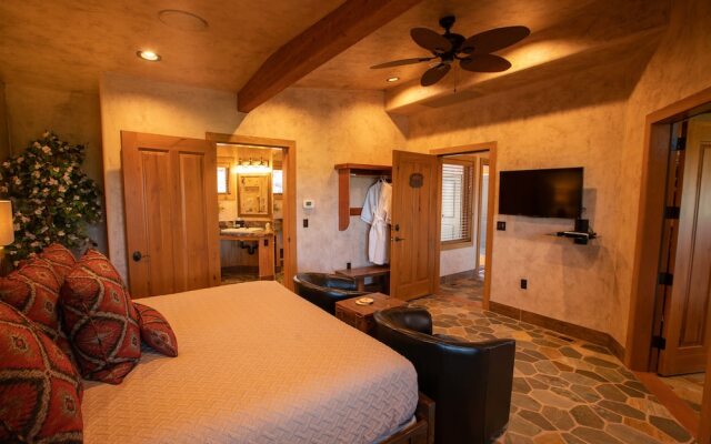 Cougar Ridge Resort, LLC