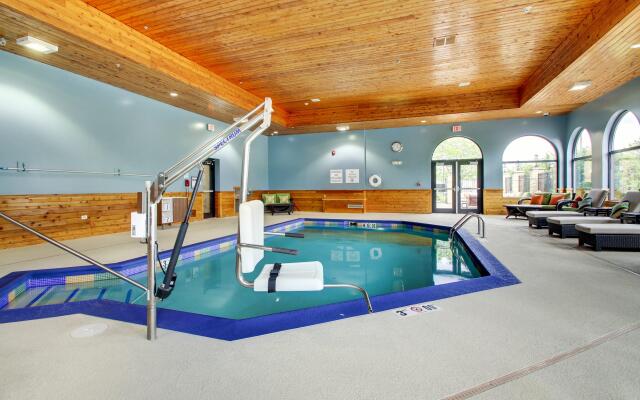 Holiday Inn Express & Suites Aurora - Naperville by IHG