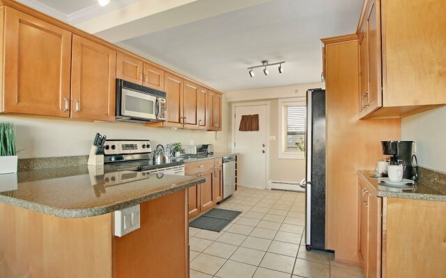 Charming 1BR Apt in Arlington Heights