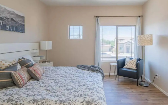 Stylish Cave Creek 3 Bdrm Vacation Home!