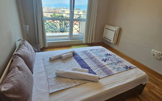 One Bedroom Apartment 46- Trakia 54 А