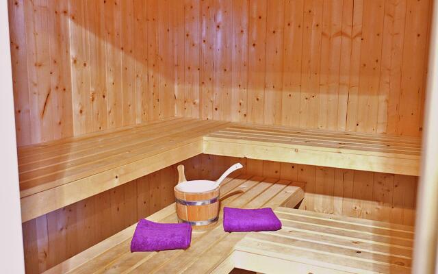 Luxury Panoramic Chalet in Thon-Les Collons with Sauna
