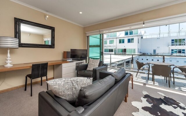QV Luxury Sea View Apartment - 581