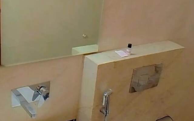 The Palm Hotel & Restaurant