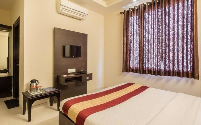 OYO Rooms Jan Path Nirman Nagar