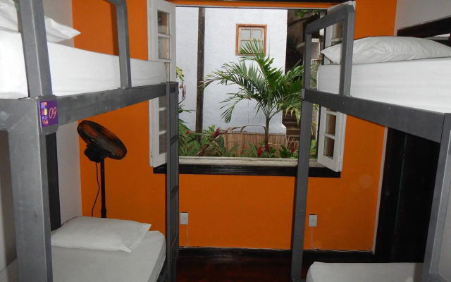Pura Vida Hostel