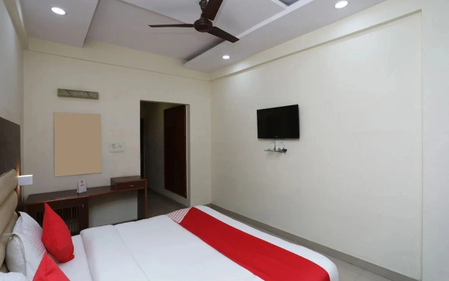 Hotel Kesar Palace by OYO Rooms
