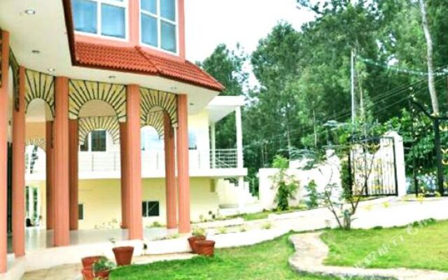 Laflora Paradise Residency