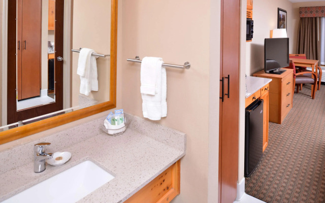 Best Western Plus Olympic Inn