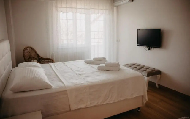 Stylish House Near Sapanca Lake With Private Pool