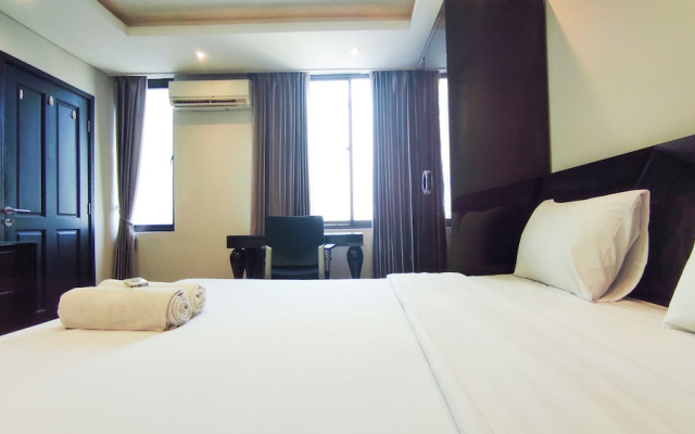 Premium and Restful 3BR in City Center at Kondominium Regensi Apartment – Guest Rooms – Surabaya