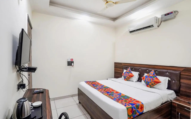 Yoyo Rooms Near Saphire International School Sector 70