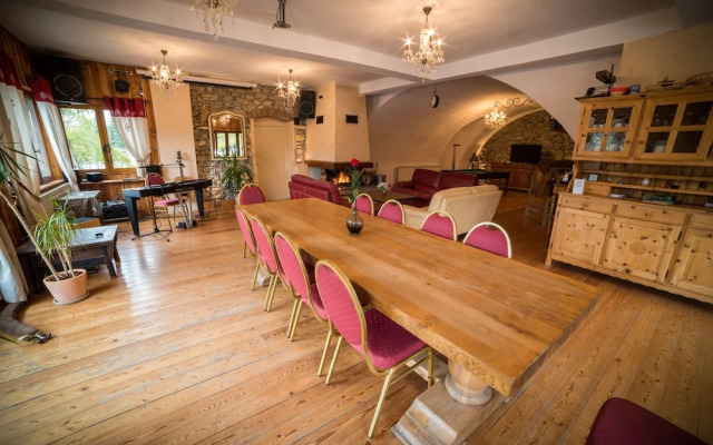 Chalet Les Moineaux : Gites et Chambres d'Hotes