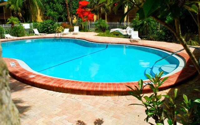 1+1 Large condo Sarasota