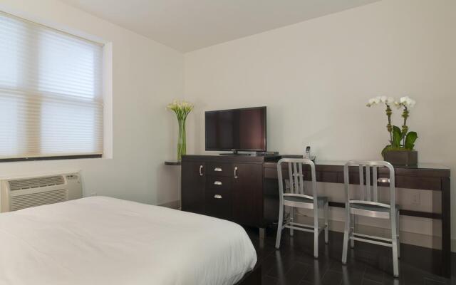 Metro Apartments
