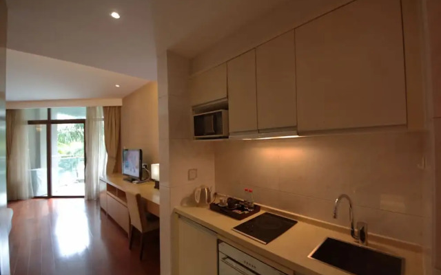 Amanda Seaview Resort Apartment