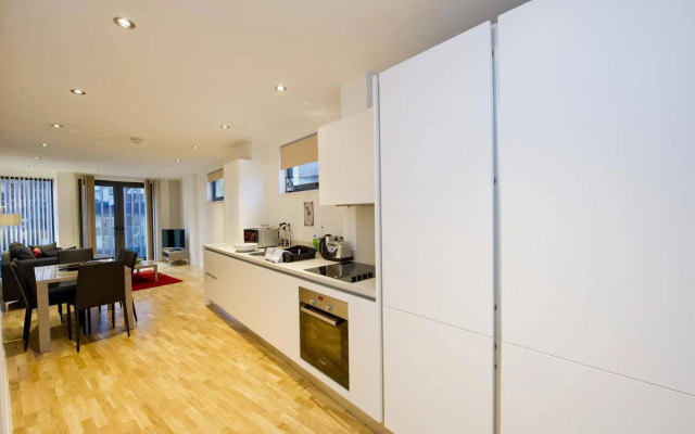 London Bridge – Tooley St by Viridian Apartments