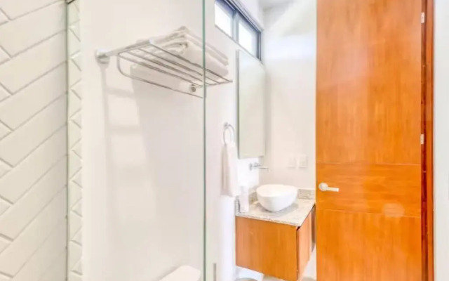 304 Amena Romantic Jungle PH w/ Private Pool & Gym